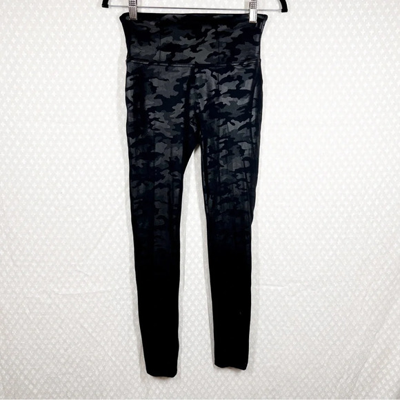 Spanx Black Faux Leather Camo Print High Rise Leggings - Picture 2 of 4